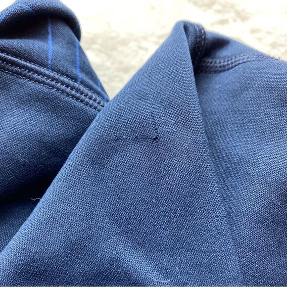 The North Face Blue Hooded Jacket Size Medium - Picture 10 of 13